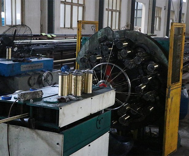 高壓編織膠管設(shè)備